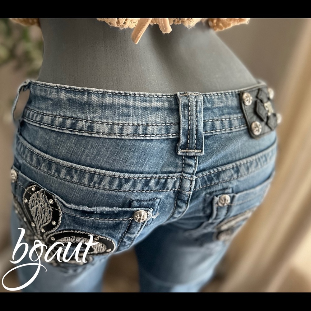 Miss Me Fleur De Lis Pocket Distressed Boot Jeans 26 - Picture 11 of 16